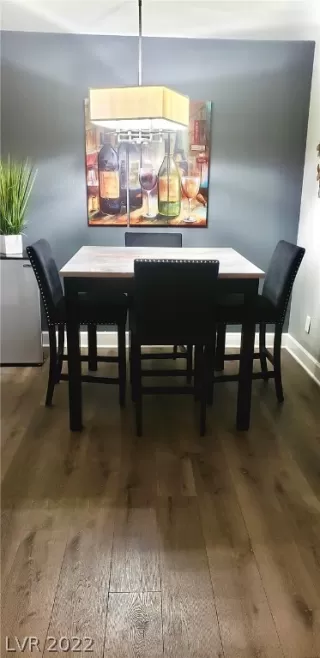 Photo #4: 2451848 Listing 