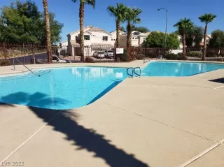 Photo #1: 2451908 Listing 