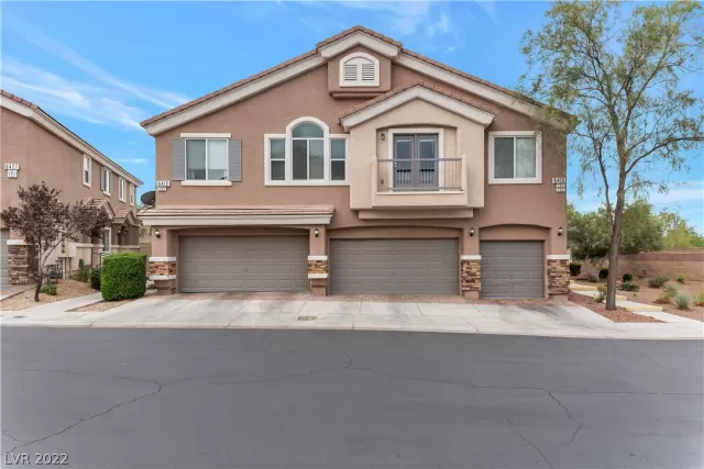 MLS: 2451930 Condo For Sale