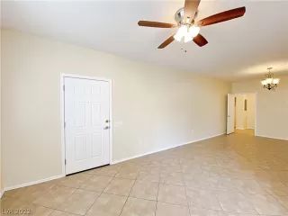 Photo #4: 2451955 Listing 