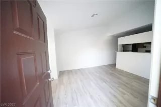 Photo #4: 2451959 Listing 