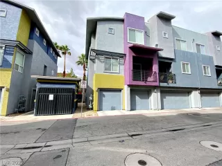 Photo #2: 2451963 Listing 