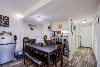 Photo #5: 2451970 Listing 