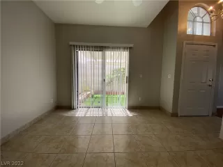 Photo #4: 2451986 Listing 