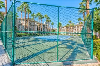 Photo #1: 2452027 Listing