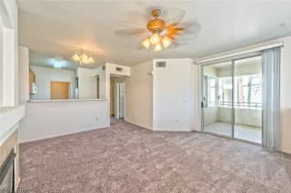 Photo #3: 2452027 Listing