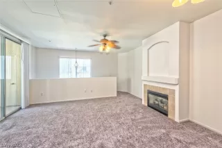 Photo #4: 2452027 Listing