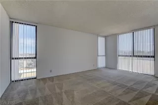 Photo #2: 2452030 Listing 