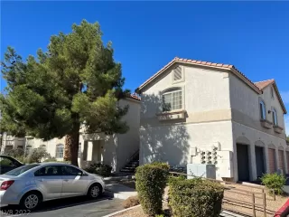 Photo #4: 2452056 Listing 