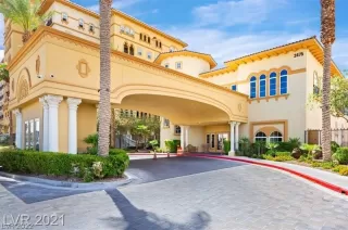 Photo #4: 2452059 Listing