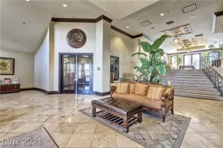 Photo #6: 2452059 Listing