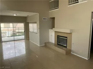 Photo #4: 2452071 Listing 