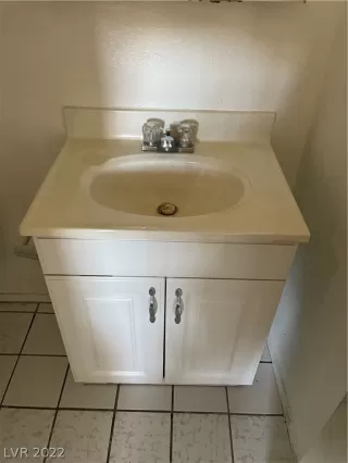 Photo #3: 2452116 Listing 