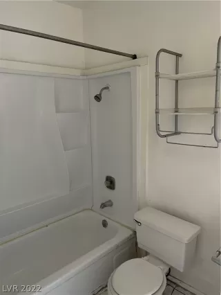 Photo #4: 2452116 Listing 