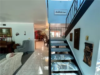 Photo #3: 2452159 Listing