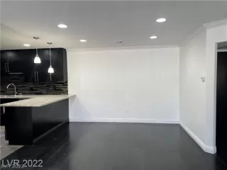 Photo #2: 2452251 Listing 