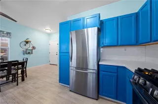 Photo #6: 2452255 Listing