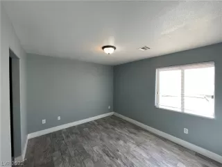 Photo #3: 2452257 Listing 