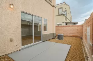 Photo #1: 2452265 Listing 