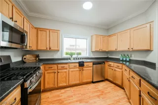 Photo #5: 2452265 Listing 