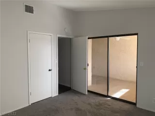 Photo #6: 2452280 Listing 