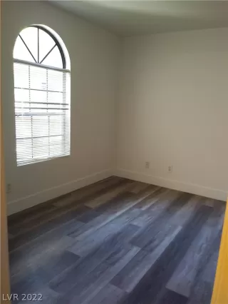 Photo #1: 2452283 Listing 