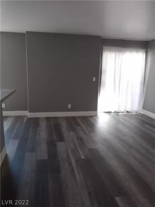 Photo #4: 2452283 Listing 