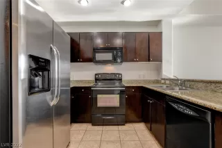 Photo #1: 2452305 Listing 