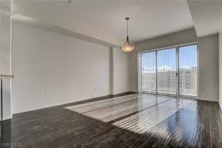Photo #6: 2452305 Listing 