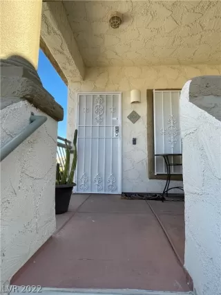 Photo #3: 2452315 Listing