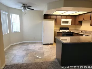 Photo #4: 2452334 Listing 