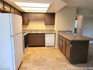 Photo #6: 2452334 Listing 