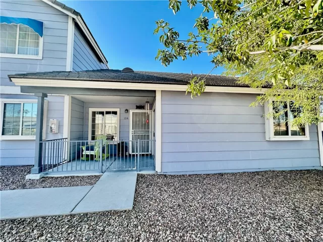 MLS: 2452361 Condo For Sale