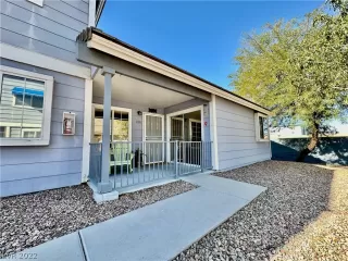 Photo #1: 2452361 Listing