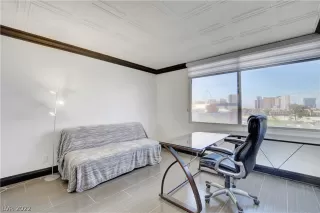 Photo #2: 2452398 Listing 