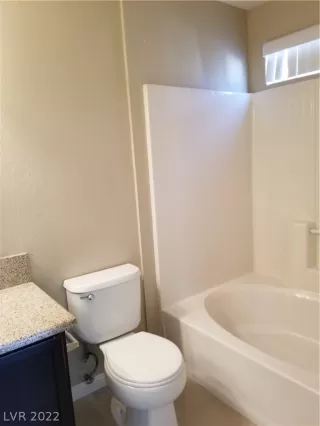 Photo #6: 2452403 Listing 