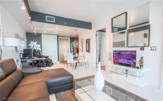 Photo #2: 2452440 Listing