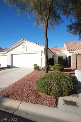 Photo #1: 2452460 Listing 