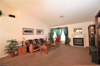 Photo #6: 2452460 Listing 