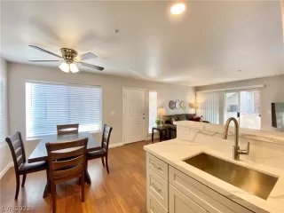 Photo #5: 2452461 Listing