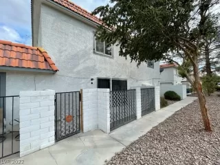 Photo #1: 2452466 Listing 