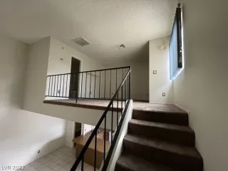 Photo #5: 2452466 Listing 