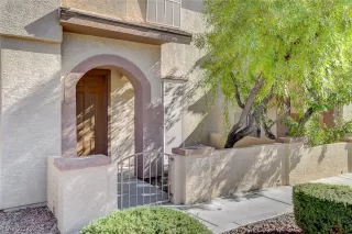 Photo #2: 2452472 Listing 