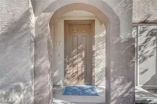 Photo #3: 2452472 Listing 