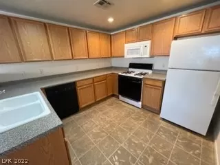 Photo #6: 2452485 Listing 