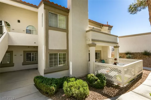 MLS: 2452505 Condo For Sale