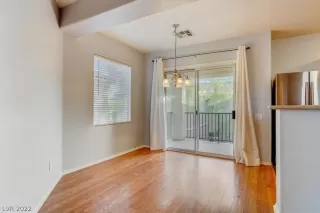 Photo #1: 2452508 Listing 