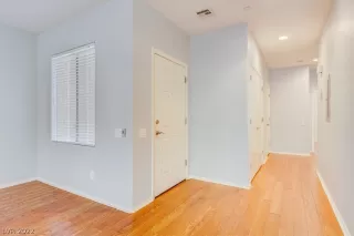 Photo #3: 2452508 Listing 