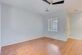 Photo #5: 2452508 Listing 