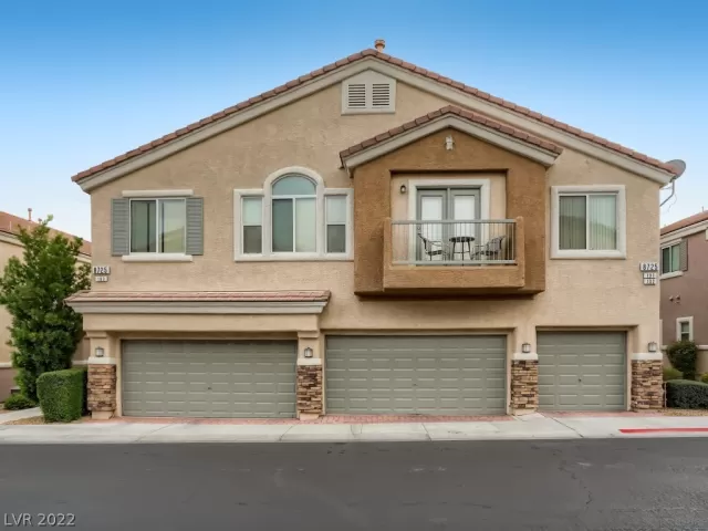 MLS: 2452536 Condo For Sale